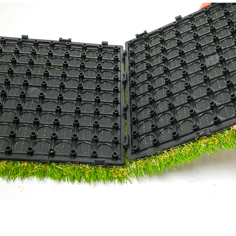 Venkovní obklady z umělé trávy na ochranu životního prostředí