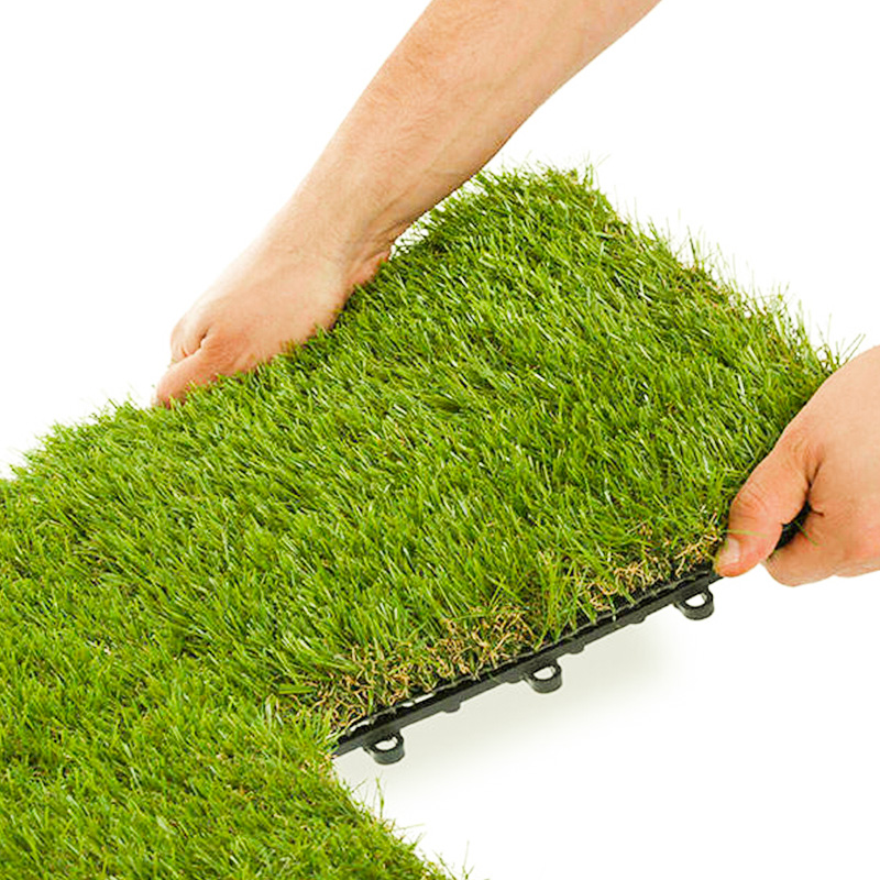 Venkovní PE materiál Zahradní dlaždice z umělé trávy